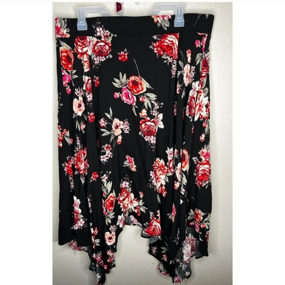 Torrid Women’s Floral Asymmetrical Midi Length Challis Handkerchief Skirt 2X - Picture 2 of 6